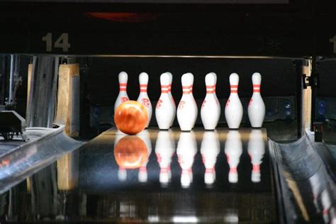 jugar bolos en barcelona|Las mejores 5 boleras en Barcelona: precios y horarios